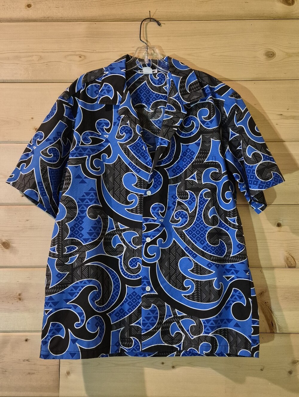 Made In Hawaii Tribal Shirt Size L 23x28 Made In USA
